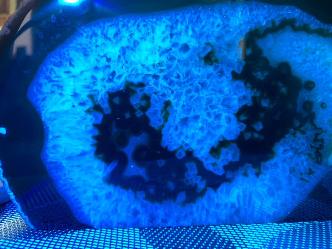 めのう　瑪瑙　アゲート　置物　原石　天然石　インテリア　1530g