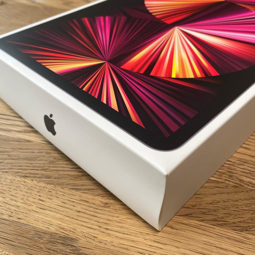 iPad Pro(第三世代) 11インチ WiFi 256GB MHQU3J/A