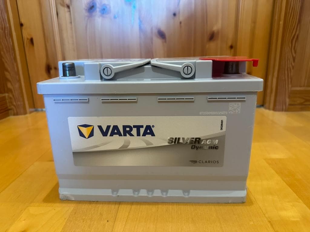 未使用 VARTA カーバッテリー LN3 570 901 076