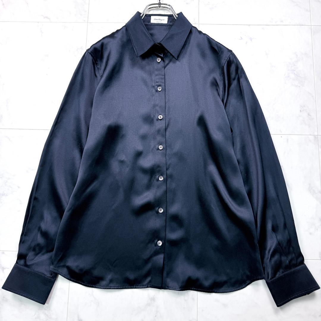 現行✨サルヴァトーレフェラガモ シルクブラウス シャツ 金ボタン