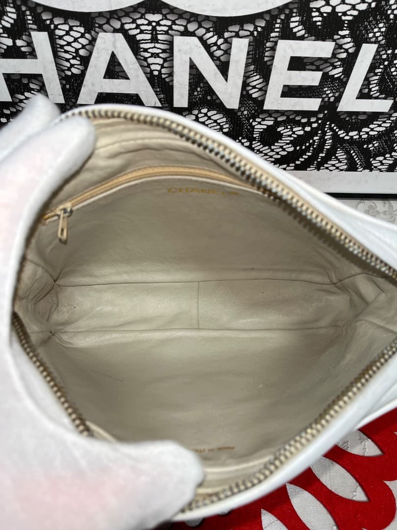 シャネル CHANEL マトラッセ ショルダーバッグ ホワイトゴールド G059