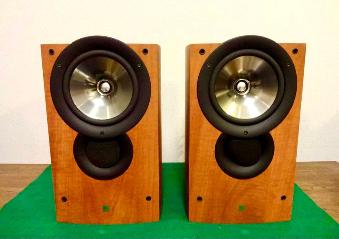 KEF IＱ３　ブックシェルフ型同軸スピーカ