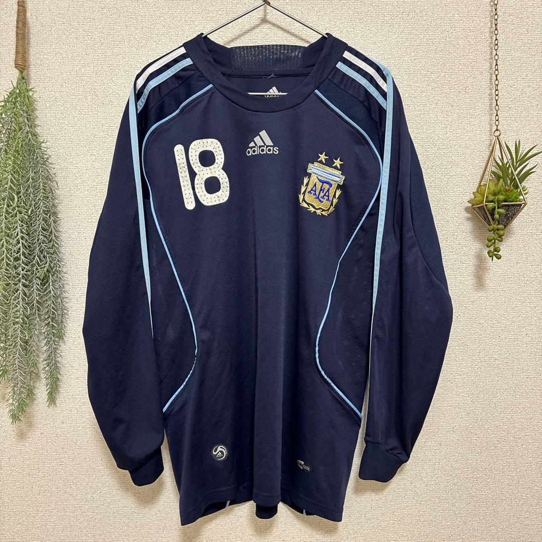 たまいよひ様　アルゼンチン代表 初期メッシ　MESSI 18 シャツ