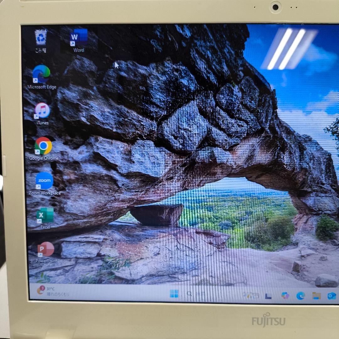 【訳あり】Fujitsu Lifebook 第6世代i7 16GB 512GB