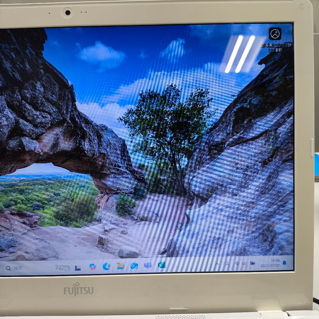 【訳あり】Fujitsu Lifebook 第6世代i7 16GB 512GB