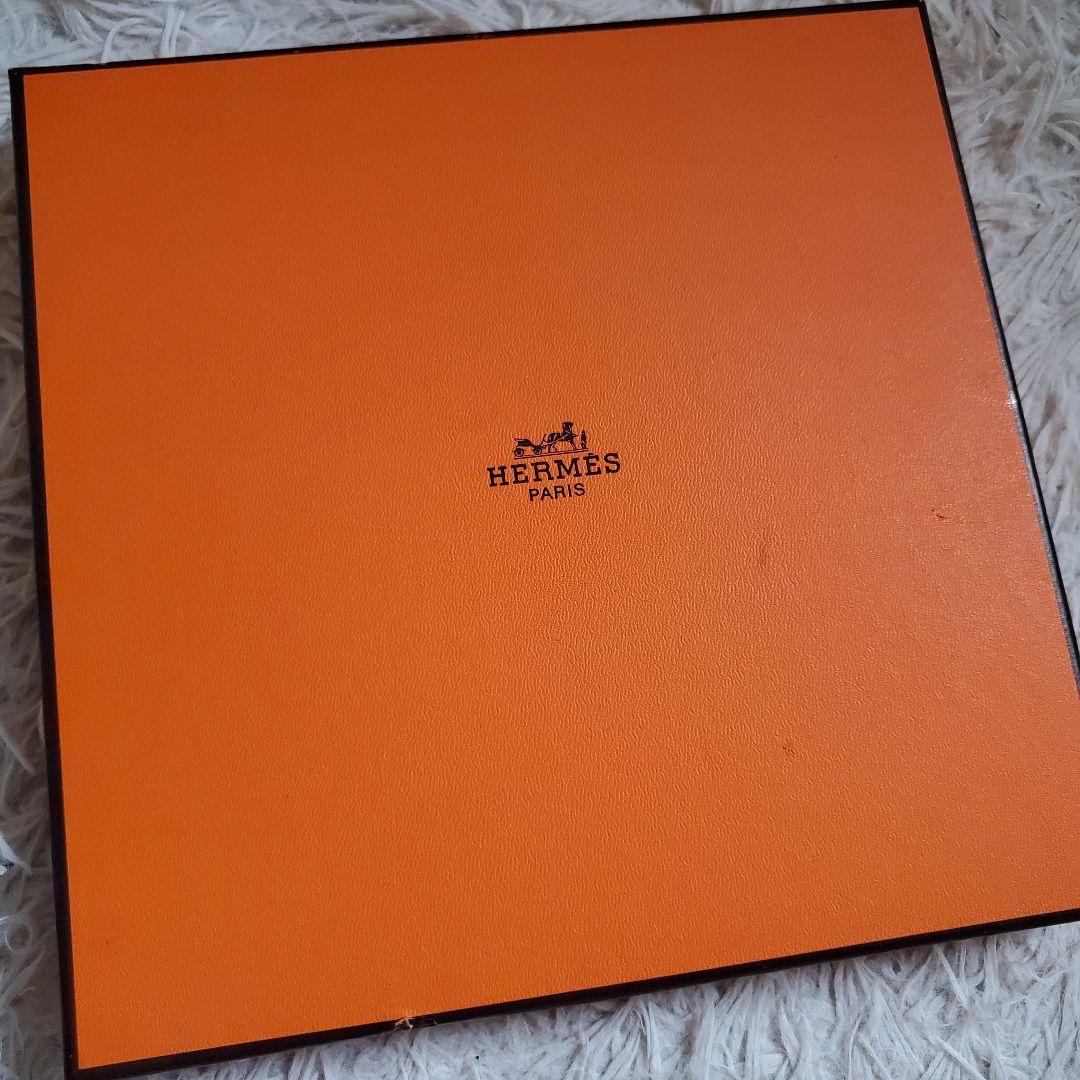 極美品 HERMES エルメス シルエット デザートプレート 20cm 箱付