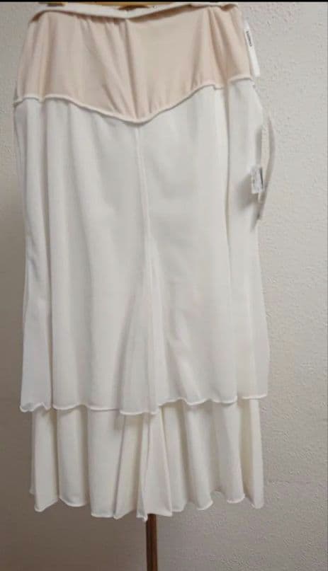 SALE☆チャコット　社交ダンス　スカート 白 S フリル 定価20900円