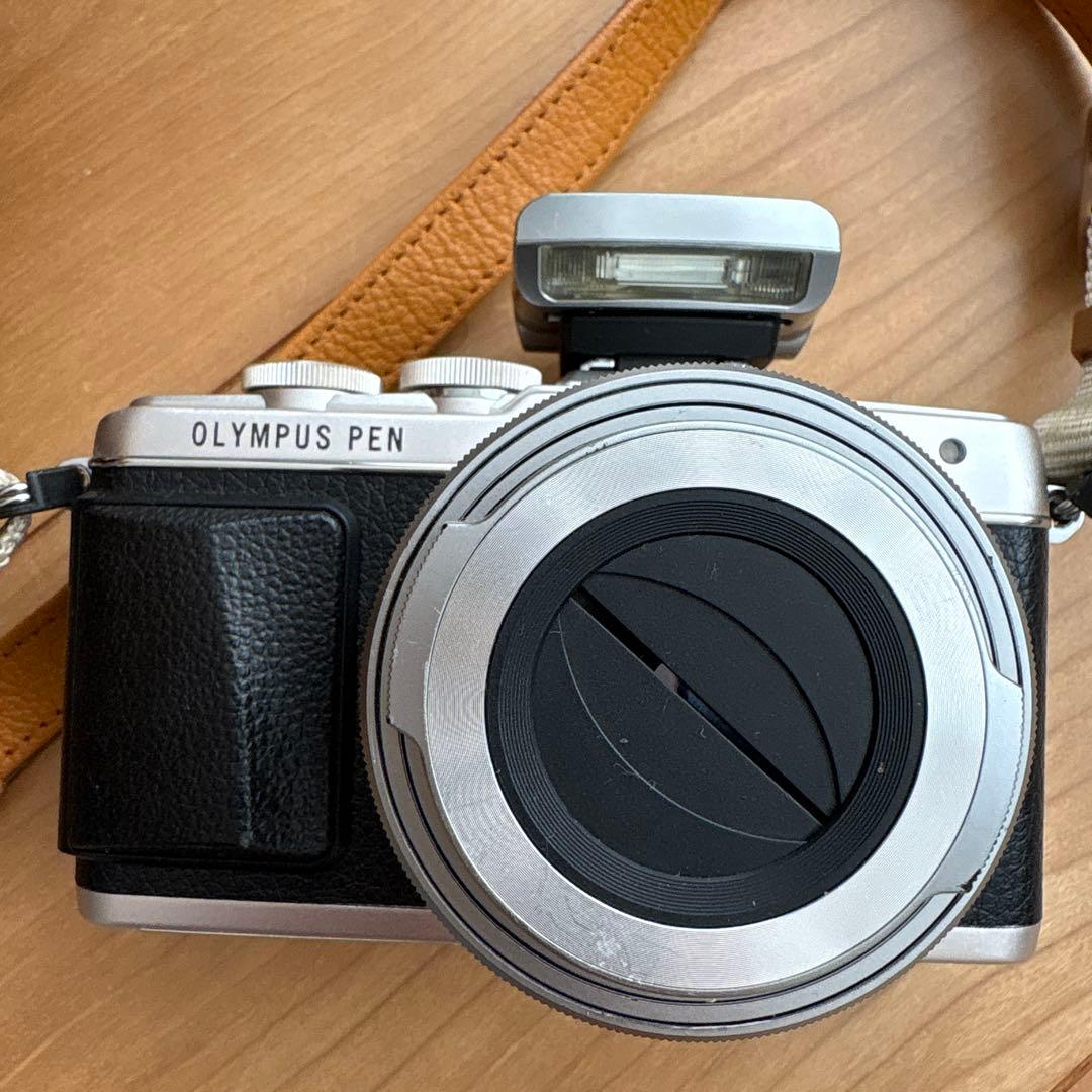 OLYMPUS E-PL7ミラーレス一眼 14-42mm