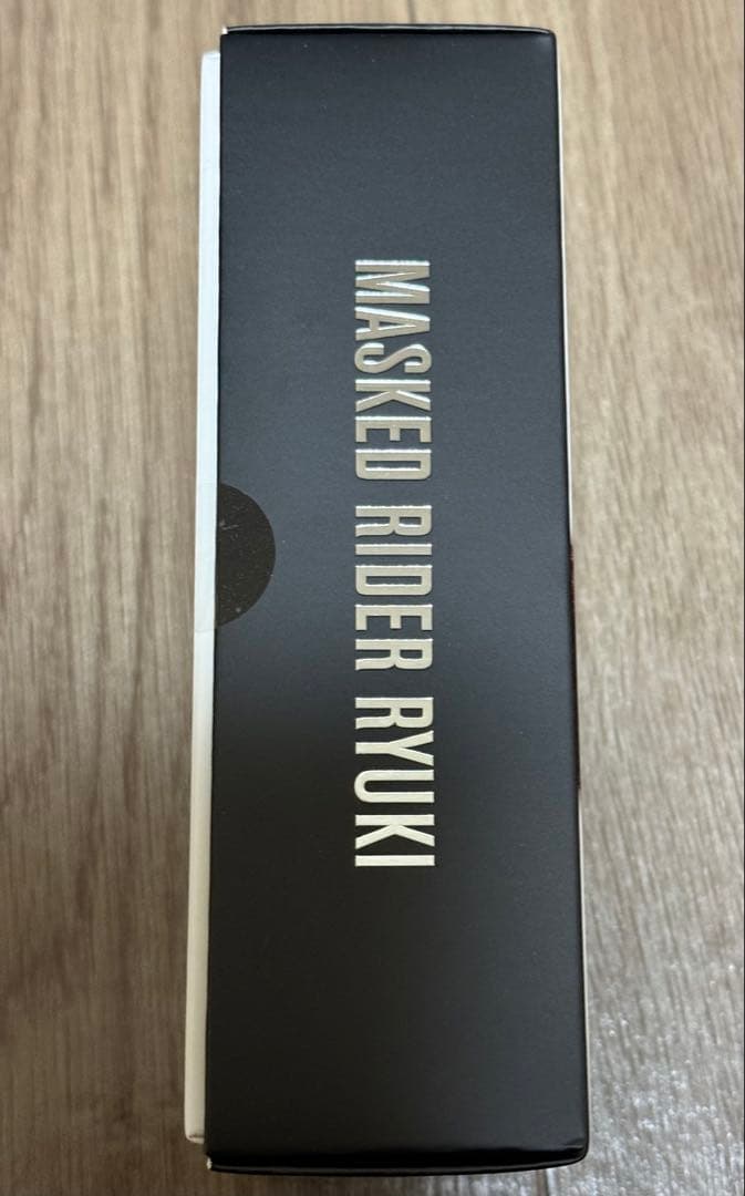 フィギュアーツ 仮面ライダー龍騎 真骨彫 オリジナルスリーブ付き