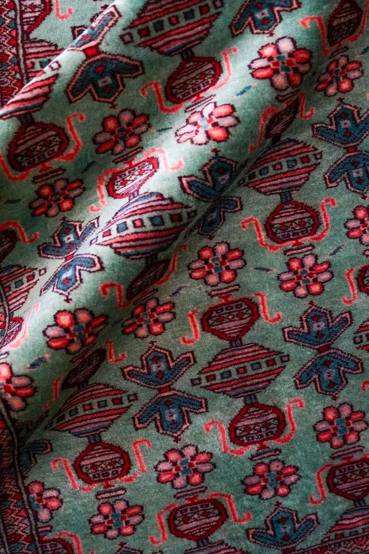 パキスタン手織り絨毯 ヴィンテージラグ 155×97cm . 1970年代