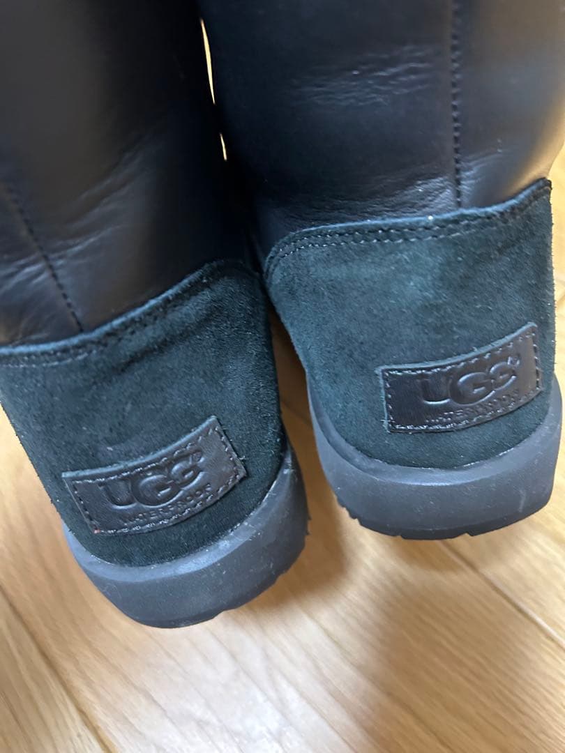 UGG ブーツ　ムートン　レザー