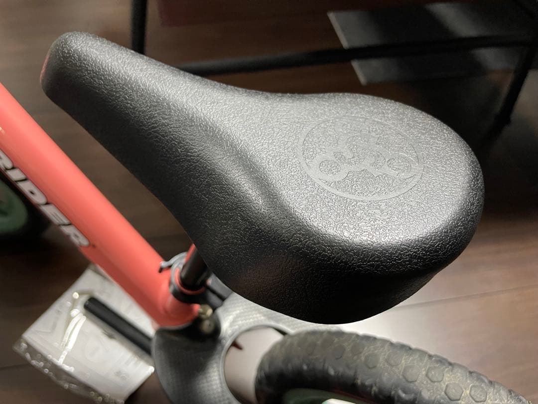 STRIDER × XLARGEコラボ ムラサキスポーツ限定カラー ストライダー