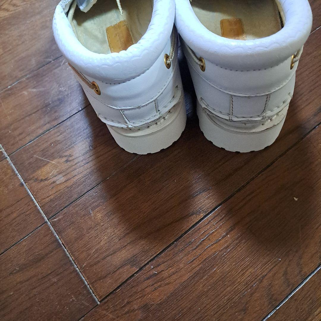 ティンバーランド、ホワイトレザー デッキシューズ