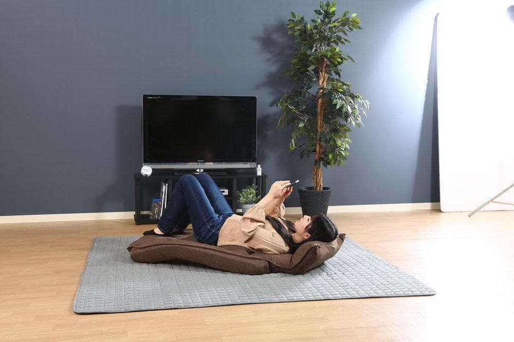 《新品・送料無料》リクライニング座椅子　モコ　ＢＲ