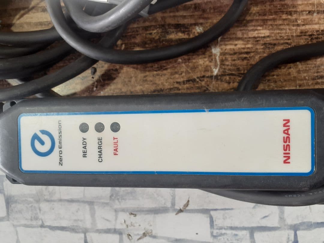 日産　純正電気自動車　充電コード　リーフ等に 動作確認済み