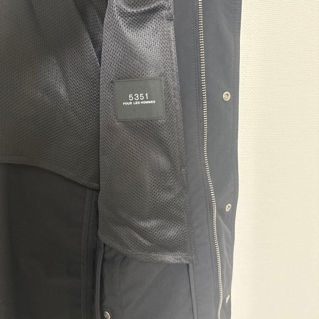 5351 POUR LES HOMMES　ナイロンジャケット 黒 フード付き