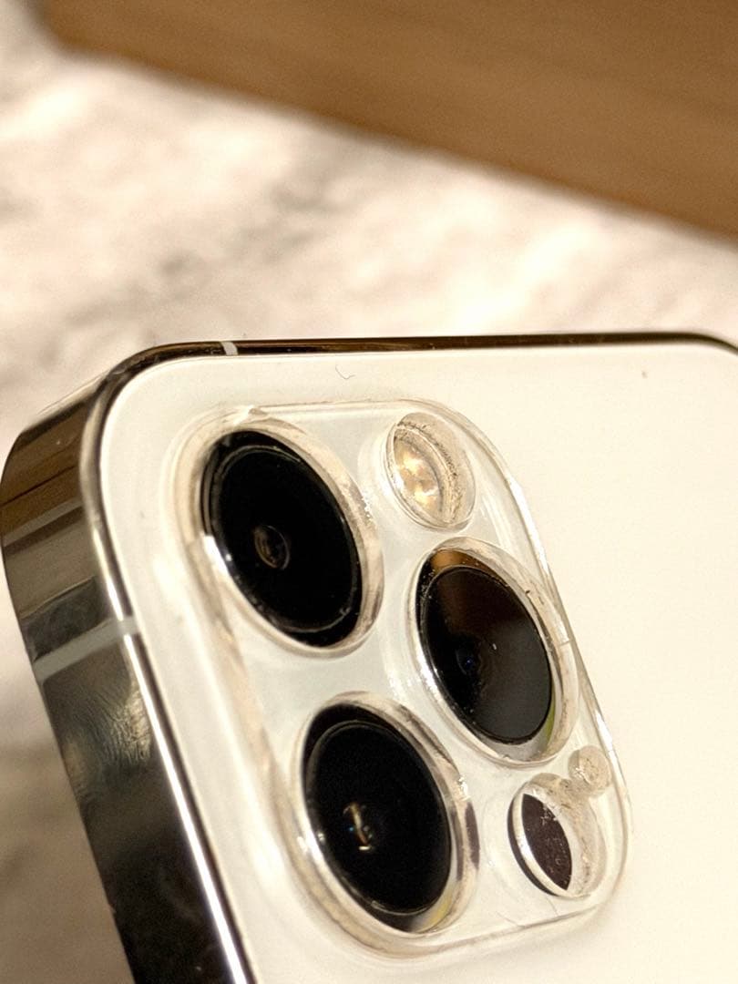 【美品】Apple iPhone 12 Pro シルバー 本体