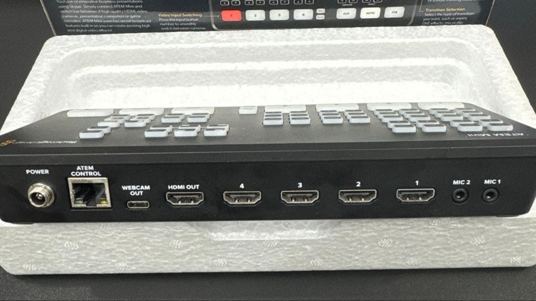 BlackMagic ATEM mini ライブプロダクションスイッチャー