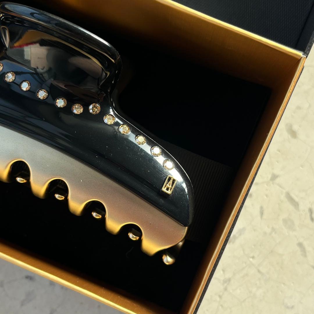 ALEXANDRE ブラックヘアクバレッタ　ギフトボックス付き　新品未使用