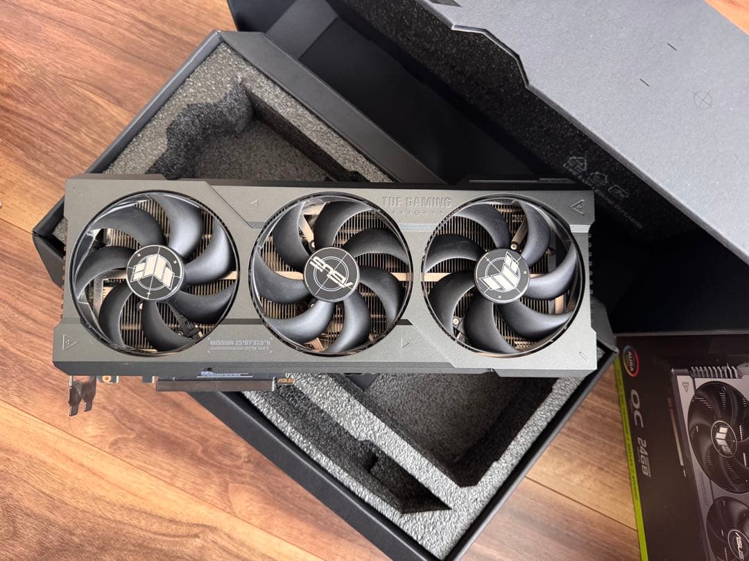 グラフィックボード・グラボ・ビデオカード ASUS TUF GAMING GeForce RTX 4090 OC