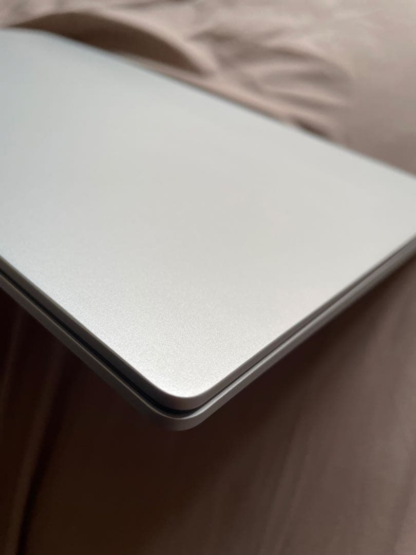 ASUS VivoBook シルバー ノートPC