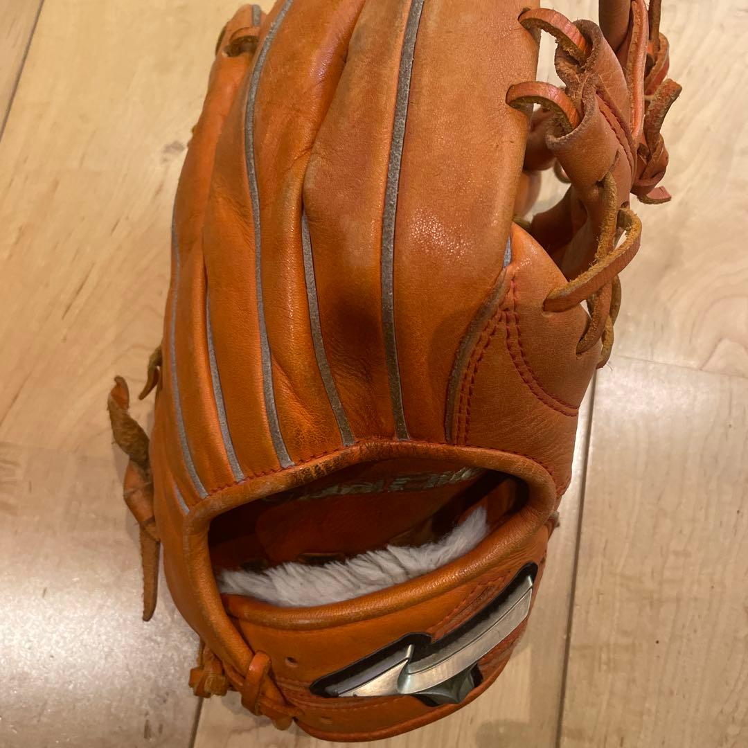 Mizuno グラブ オレンジ レザー軟式（坂本勇人型）
