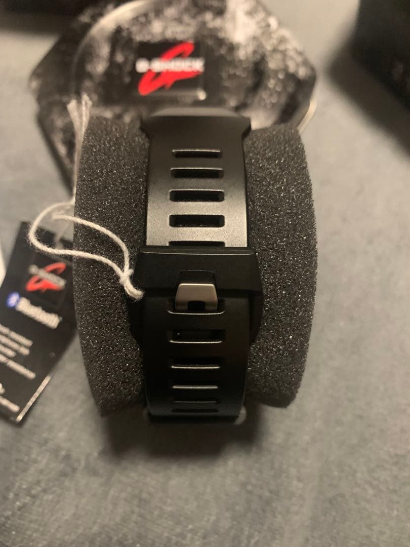 G-SHOCK GBD-100SM-4A1DR レッド