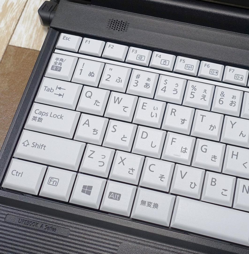 極美品で神速の２０２１年製✨第１０世代コアｉ５に大容量１６ＧＢメモリ搭載✨日本製