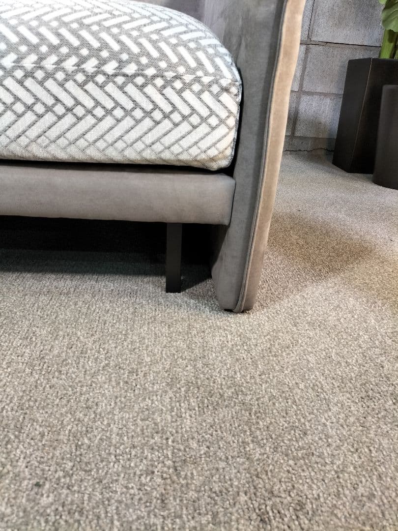 ト*ラ様 肩肘ソファ クッション付き カウチ 幅165cm モデルルーム展示品