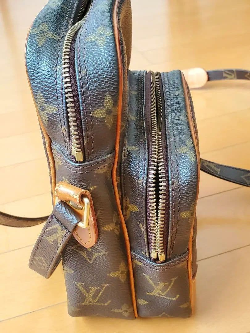 ルイヴィトン モノグラム アマゾン ショルダーバッグ