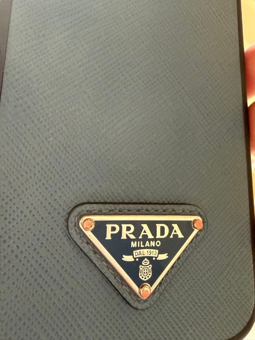 PRADA iPhone16Proケース
