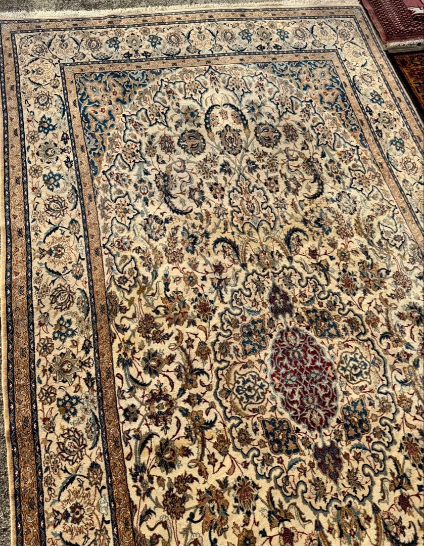ナイン産 大判ペルシャ絨毯 323×168cm シルク混