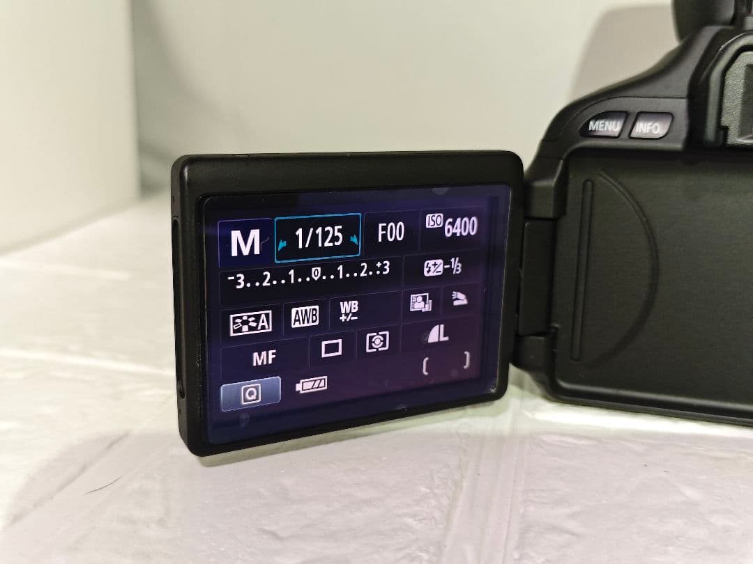 ♥Canon EOS Kiss X5⭐️ダブルレンズ スマホ転送 一眼レフカメラ