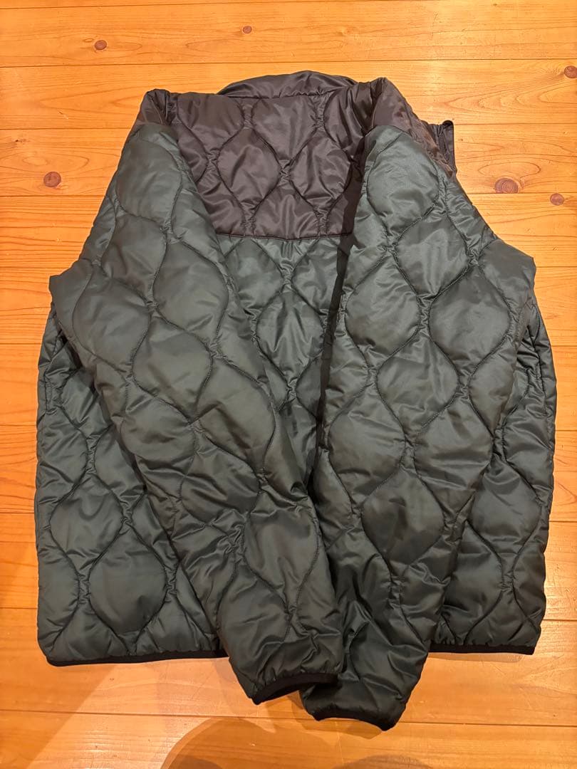 【美品】YONEX 中綿ジャケット 90088 ユニL ダークグリーン ブラック