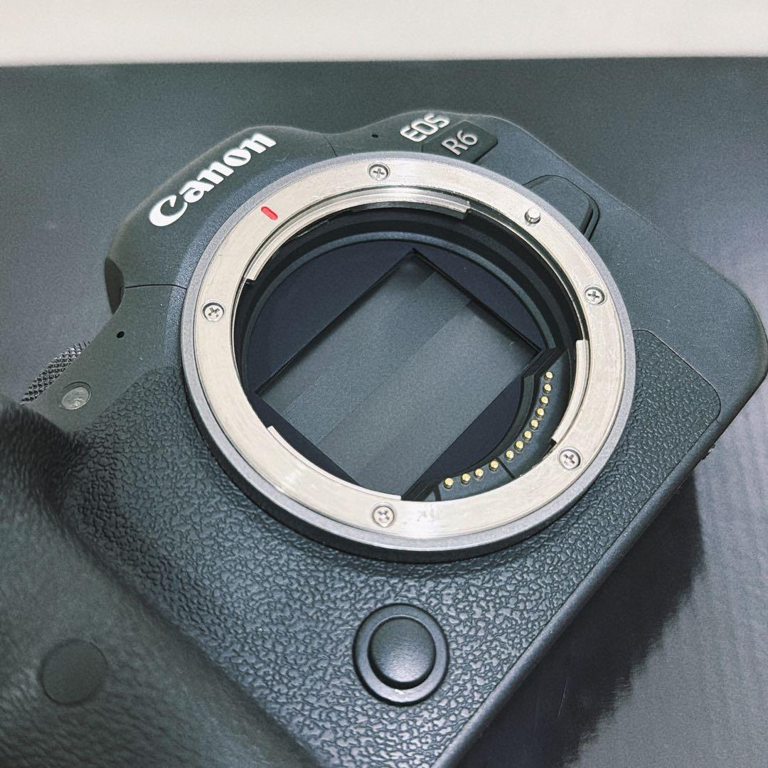 Canon EOS R6 ボディ本体 中古品