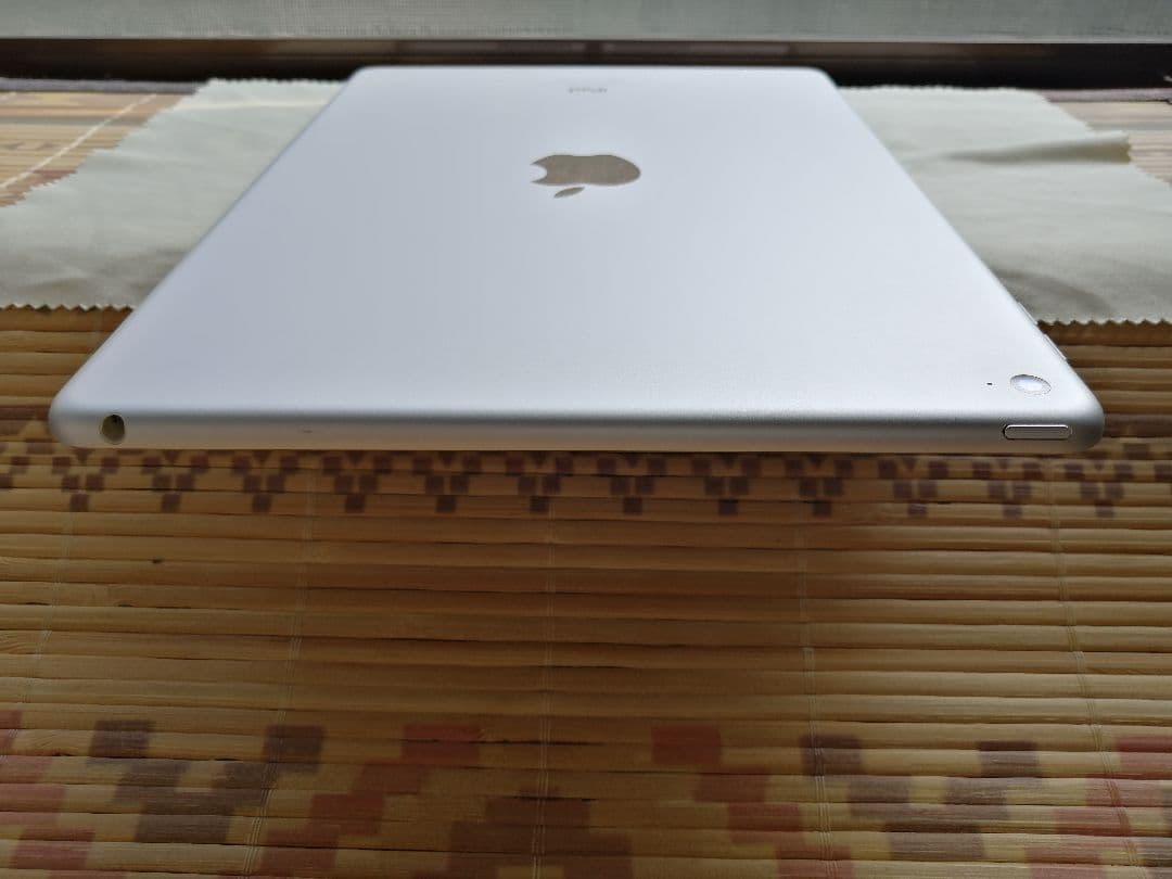 ipad air2　シルバー　128gb　wifi　バッテリー88%　air 2