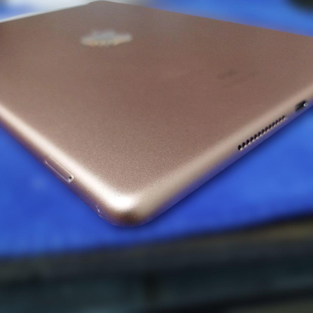 iPad 第7世代 セルラーモデル 32GB