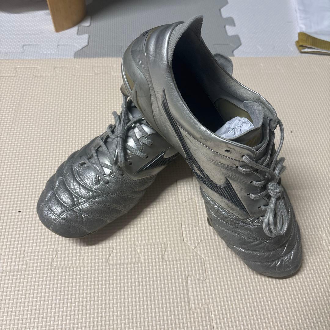 MORELIA NEO シルバースパイクシューズ　袋付き