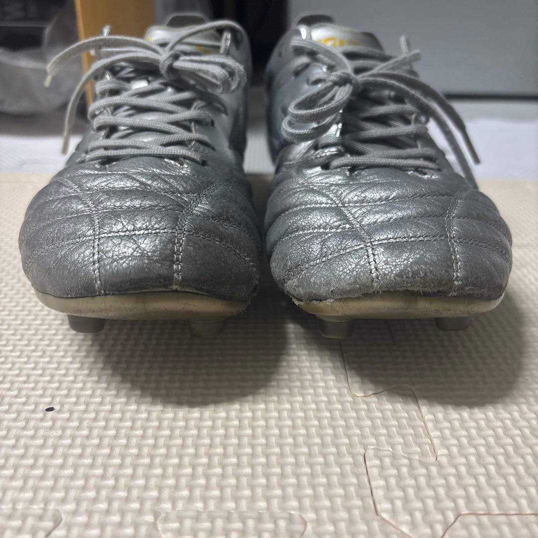 MORELIA NEO シルバースパイクシューズ　袋付き