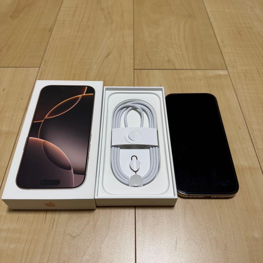 極美品　iPhone16PRO SIMフリー