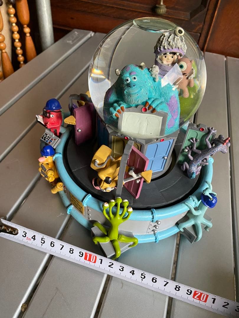 モンスターズ・インク スノードーム　オルゴール　フィギュア　ディズニー　レア