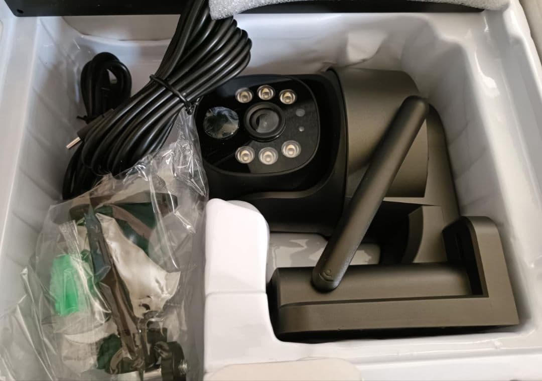 400万高画素4G SIMカード付属8Wソーラーパネル 防犯カメラwi-fiなし