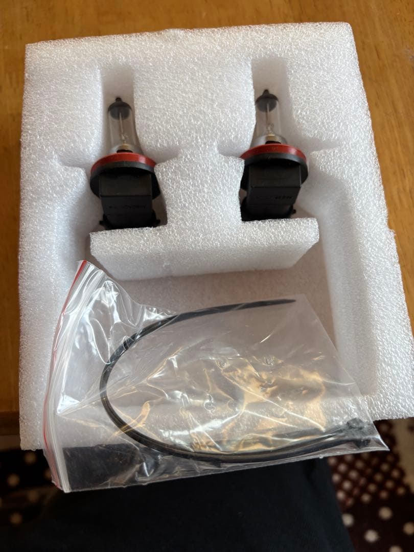 テールランプ2個セットとトリムパーツ　　タント610 値下げ中