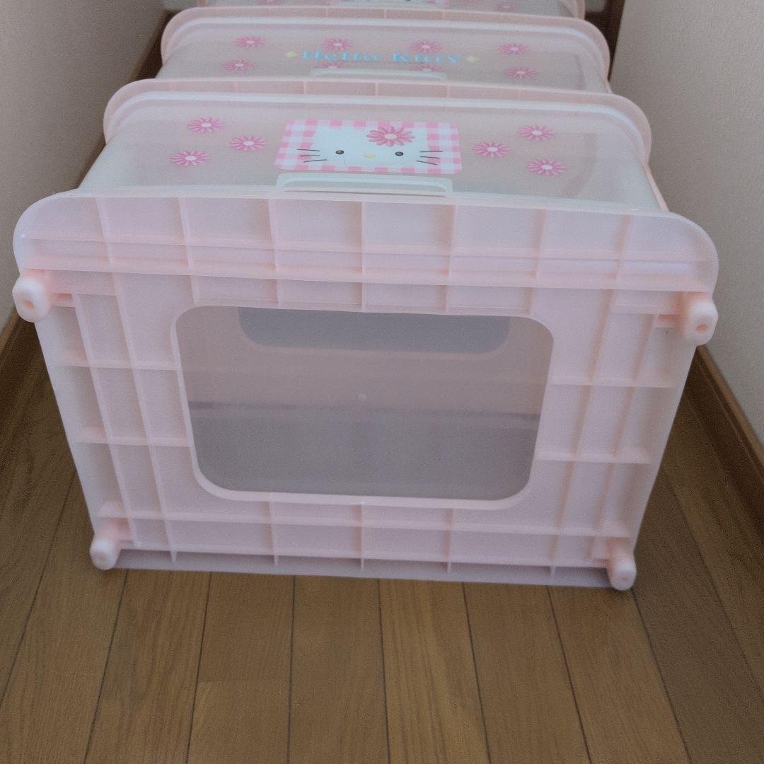 ハローキティ　収納ボックス　衣装ケース