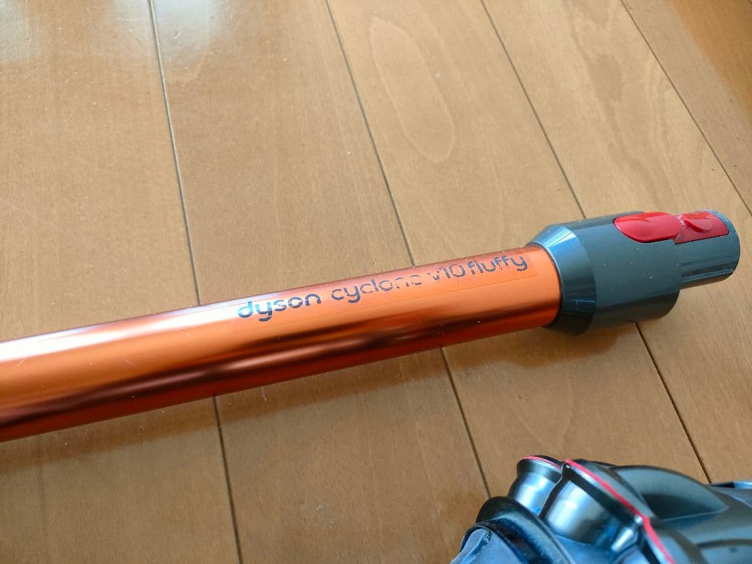Dyson Cyclone V10 Fluffy コードレスクリーナー 掃除機