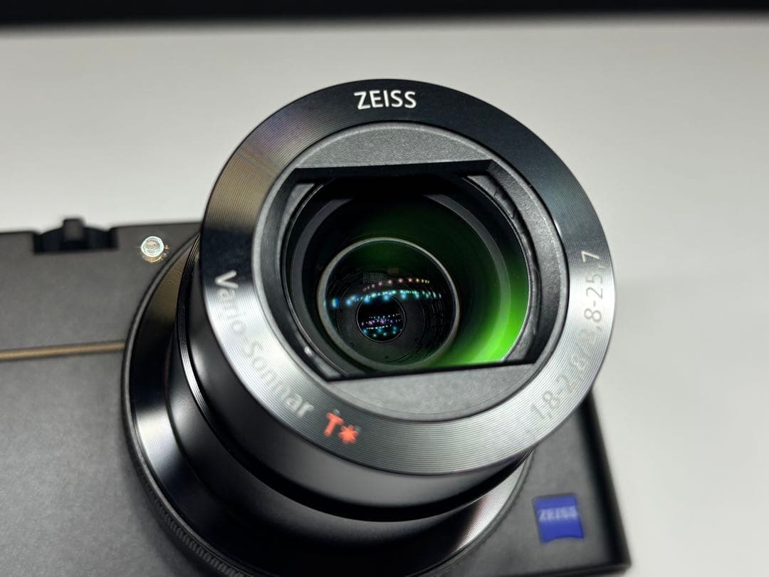 デジタルカメラ SONY Cyber-shot RX100M5A