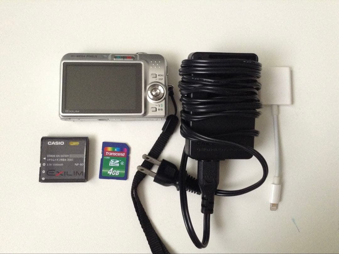 CASIO EXILIM EX-Z1050 デジカメ