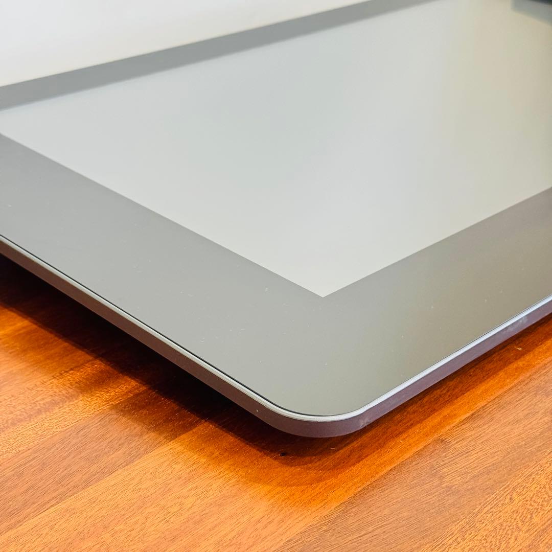 美品 Wacom Cintiq 27QHD 液晶ペンタブレット ワコム 液タブ