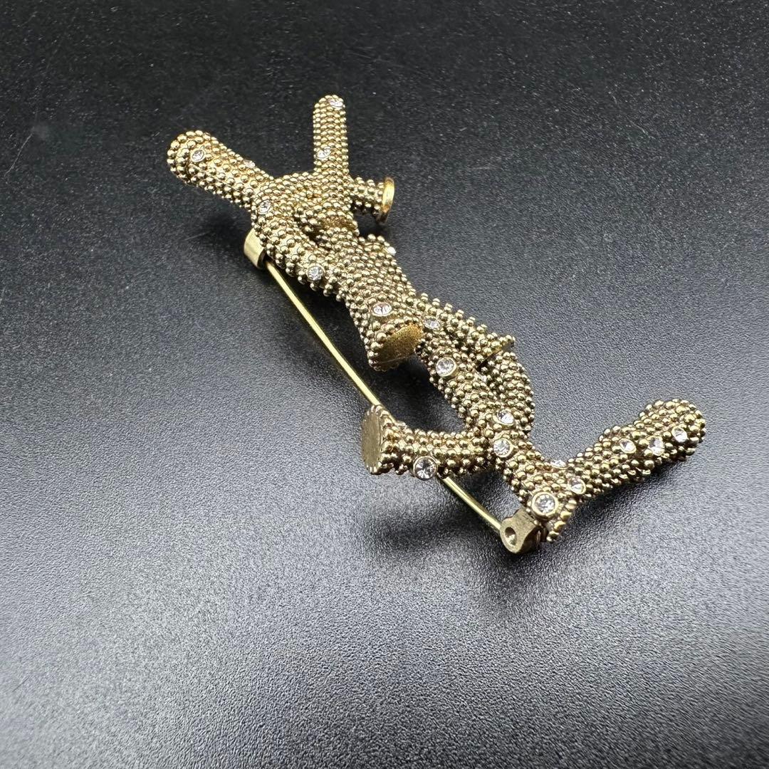 未使用級✨　YSL　サンローランパリ　ブローチ　ラインストーン　ロゴ　988