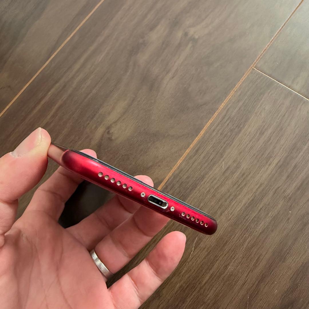 iPhoneSE3 PRODUCT(RED) 本体